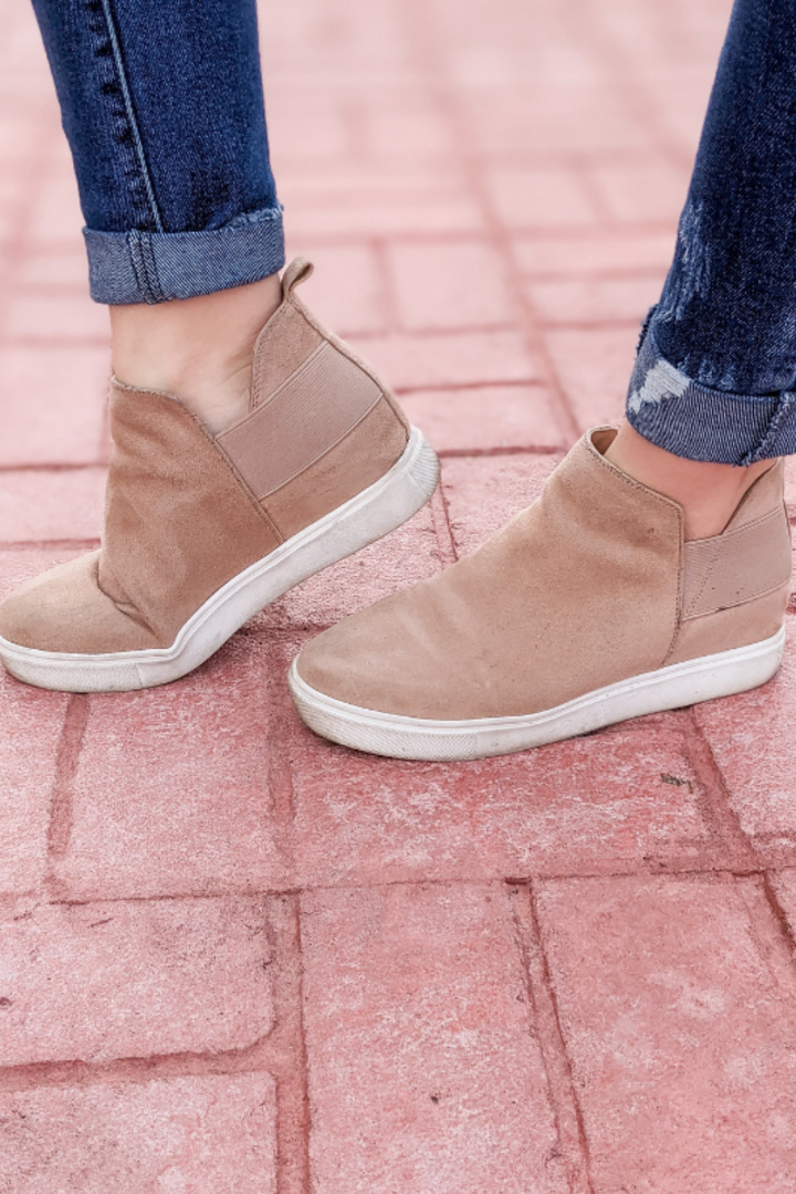 Diana Wedge Sneakers - Taupe