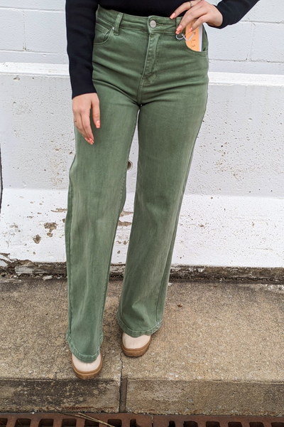 Women's Pants, Capris, Jeans & Leggings - Shop Now at Simply Posh! - Simply  Posh Consign