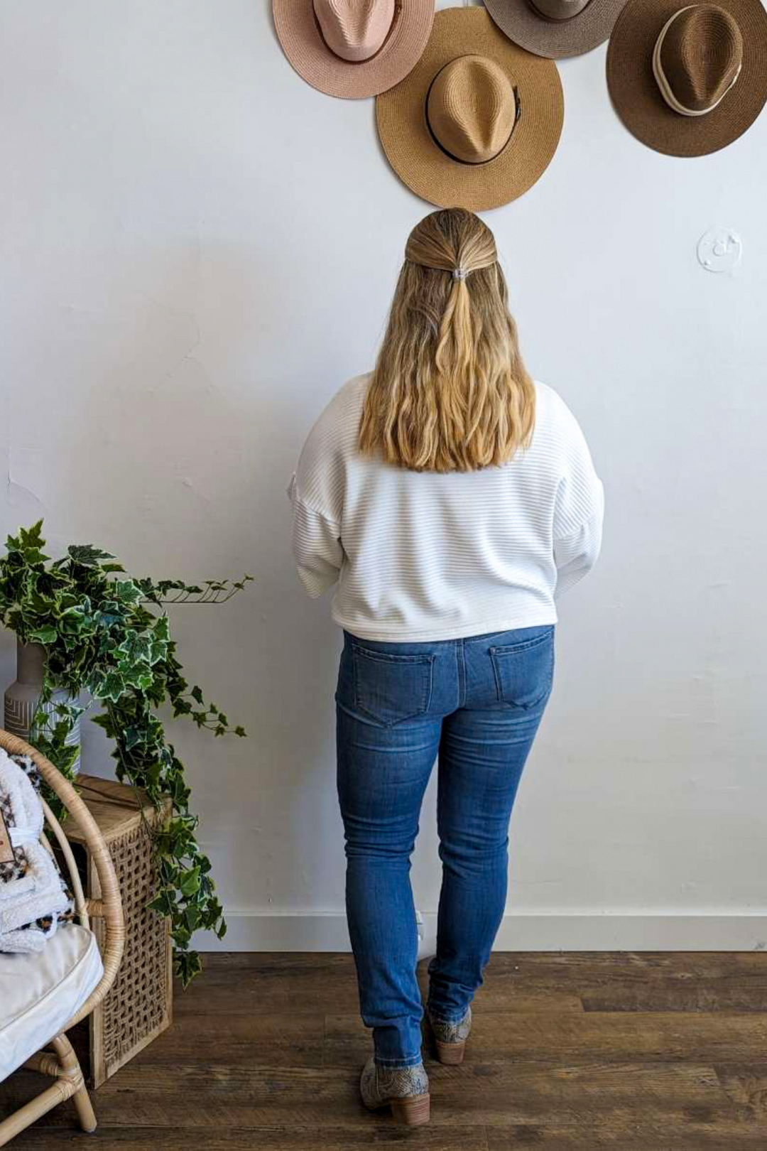 Pulling Heartstrings Top