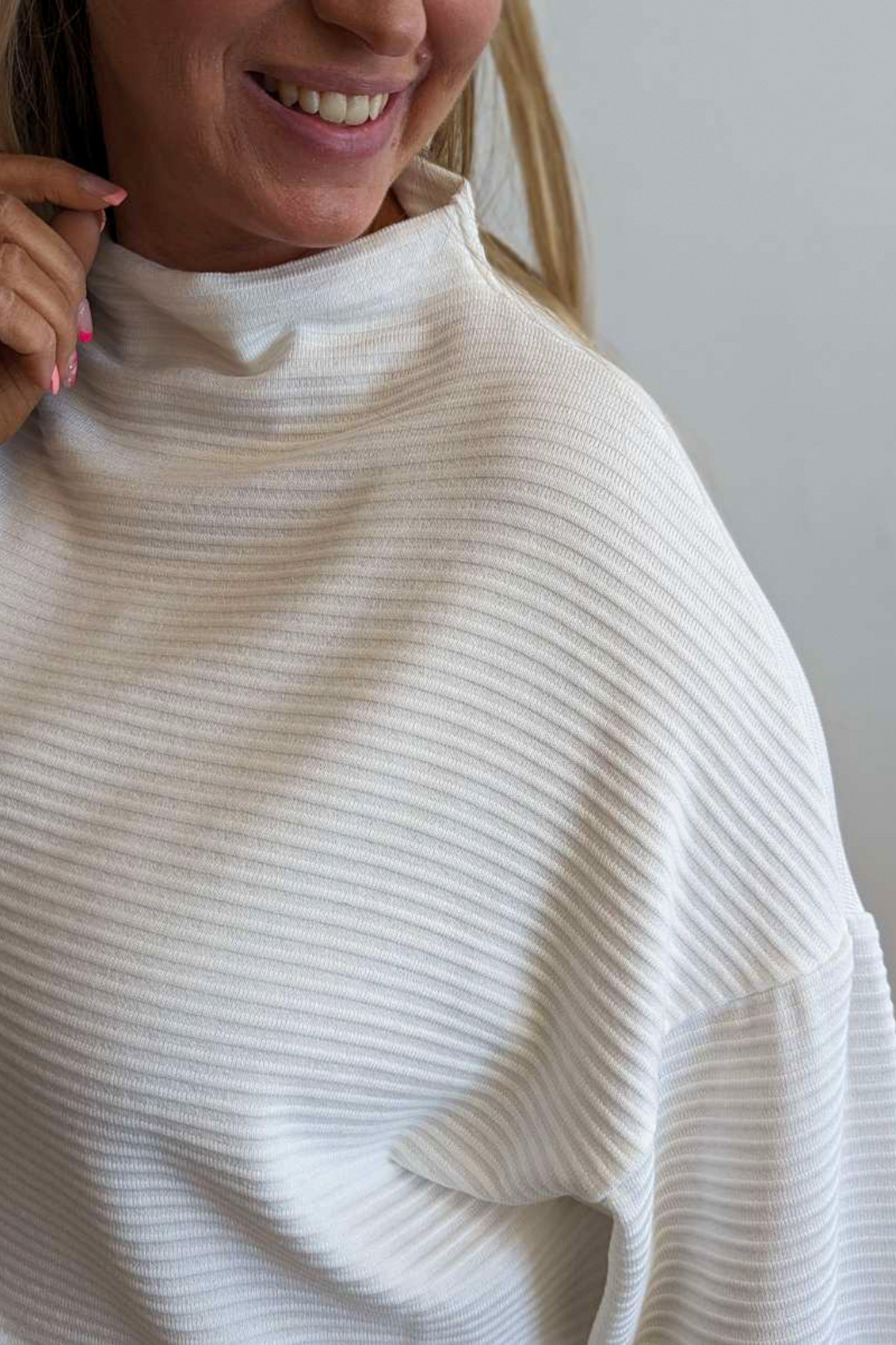 Pulling Heartstrings Top