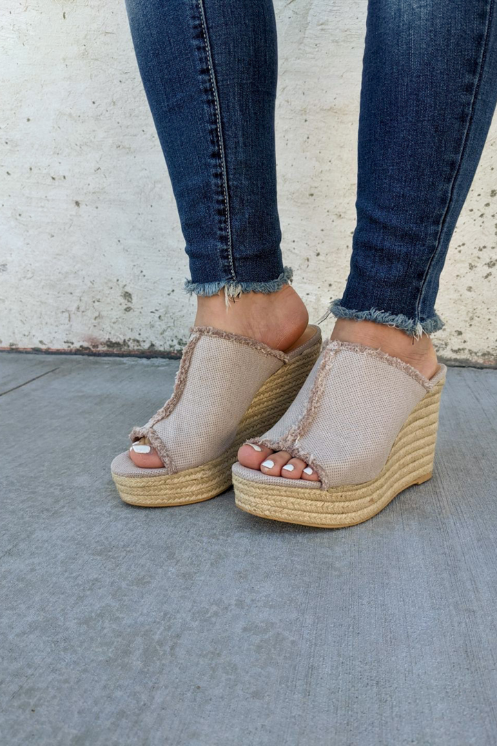 Bliss Linen Wedge
