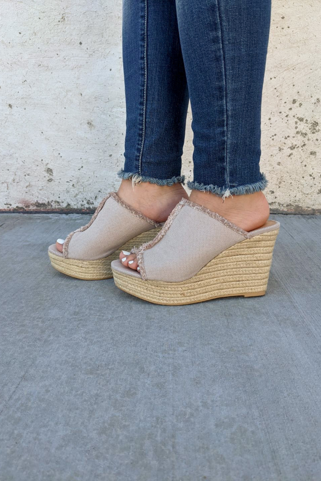 Bliss Linen Wedge