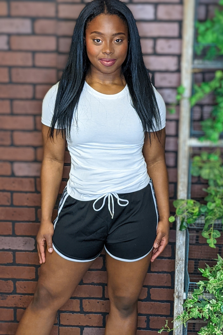Basic crew neck short sleeve tshirt, medium length, soft and comfortable