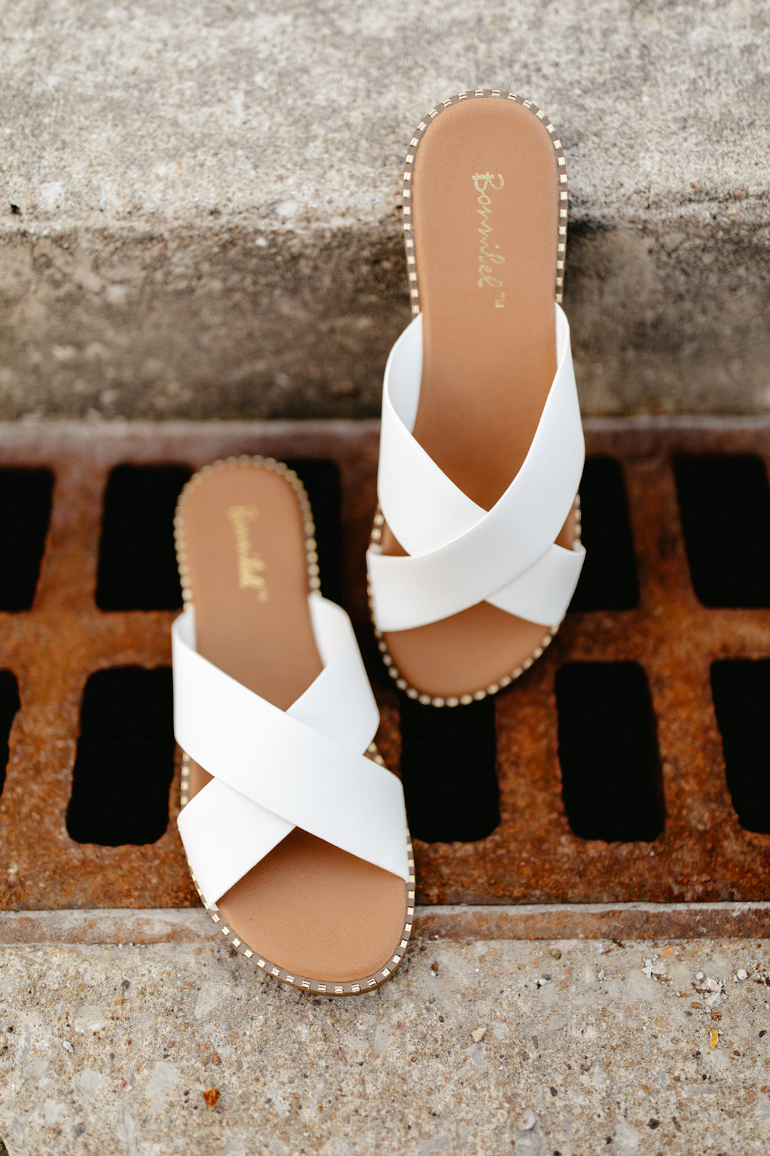 The Sam Sandal - White
