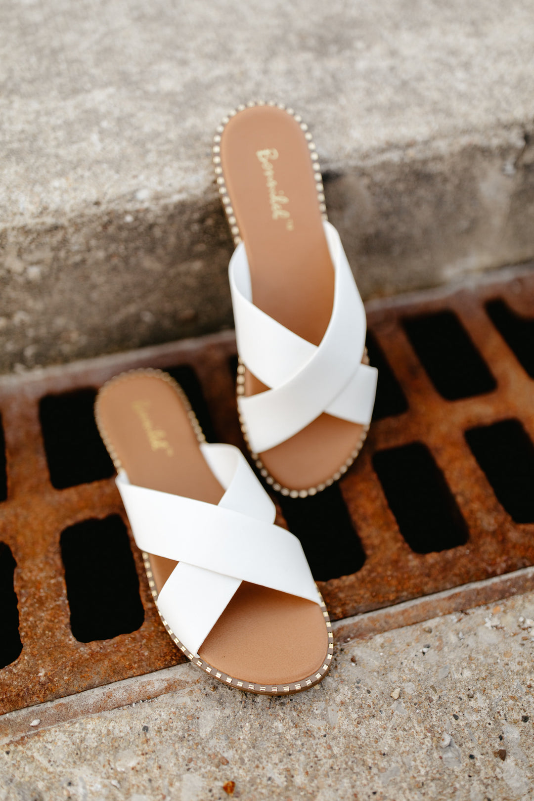 The Sam Sandal - White