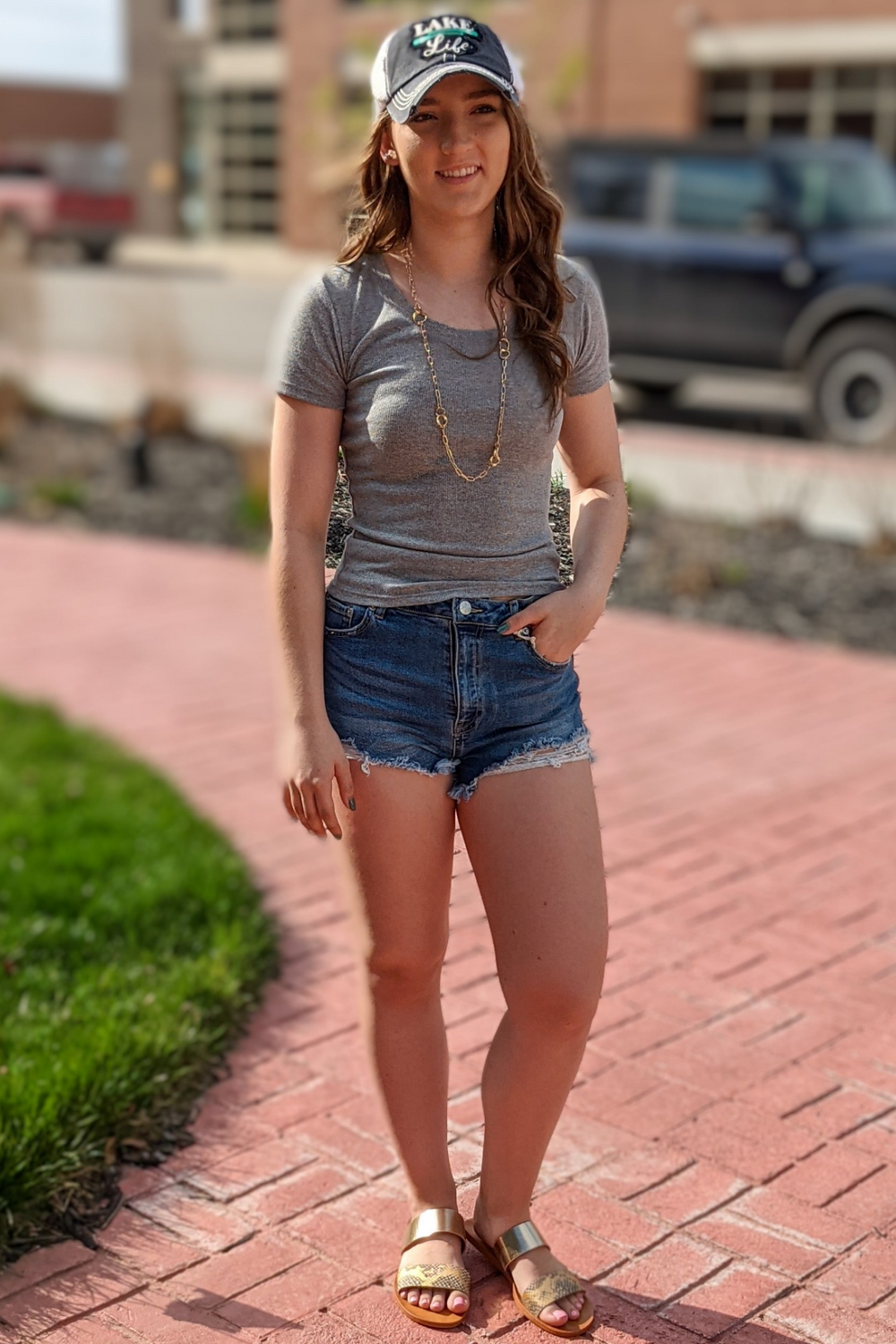 Scoop Neck Rib short sleeve active basic top. Fitted stretchable fabric perfect for layering and all seasons. 