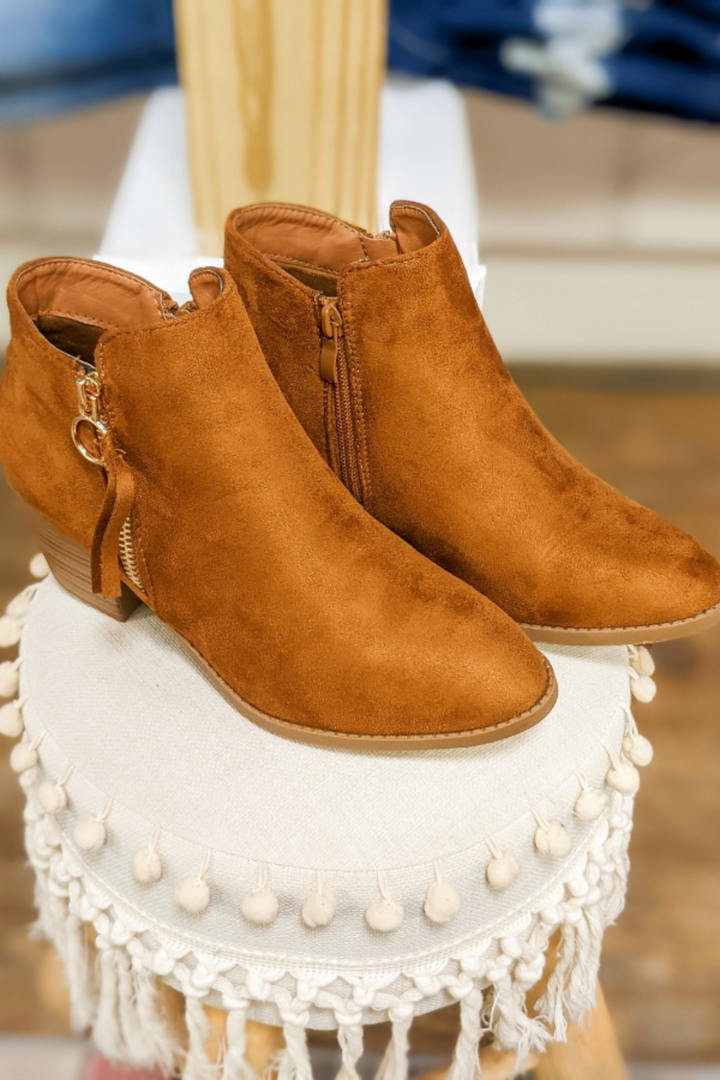 Mia Booties - Chestnut